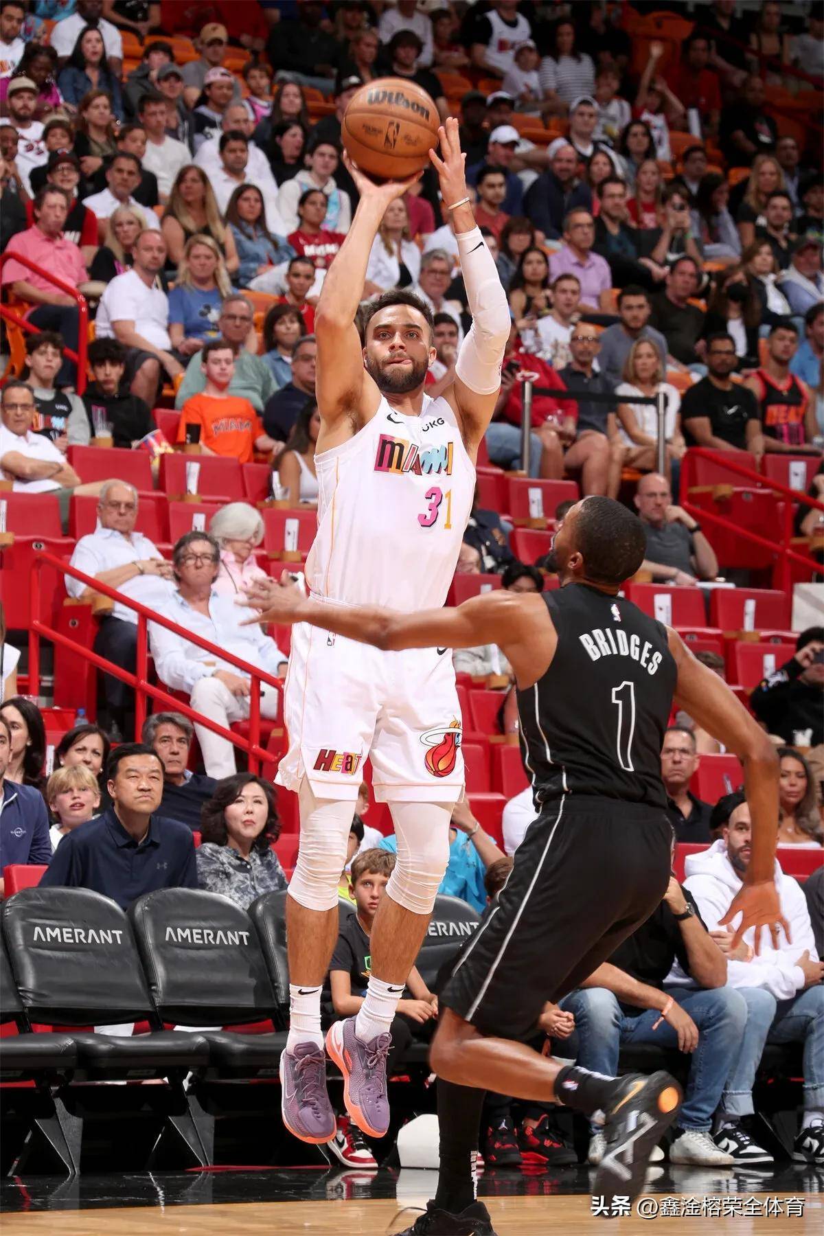 NBA季后赛关键时刻走向成谜，辽宁本钢复出首秀，质疑声仍在，医务组通报恢复