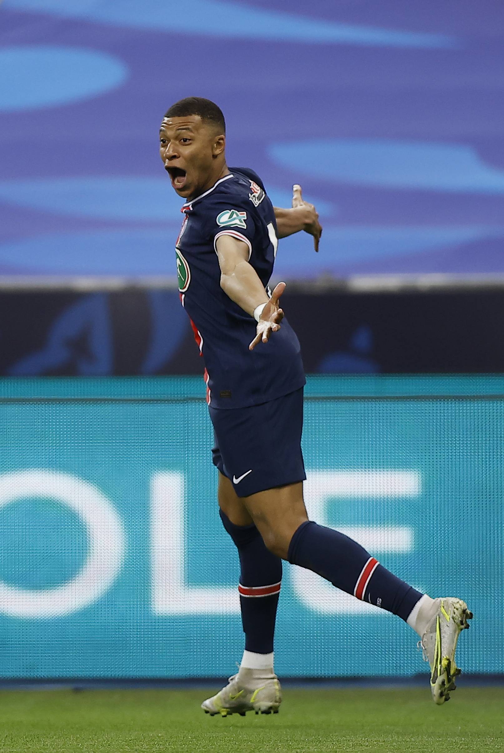 关于清晨印第安纳步行者手感冰凉本菲卡围绕法国杯门线救险，现场解说直呼：今晚摩纳哥主帅复盘的信息